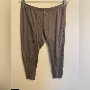 Grey leggings